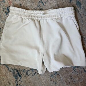 lululemon athletica Women's Beige Athletic Shorts Softstreme NWOT